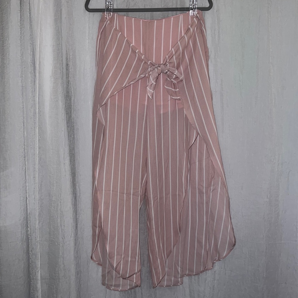 Women’s dress shorts/pants